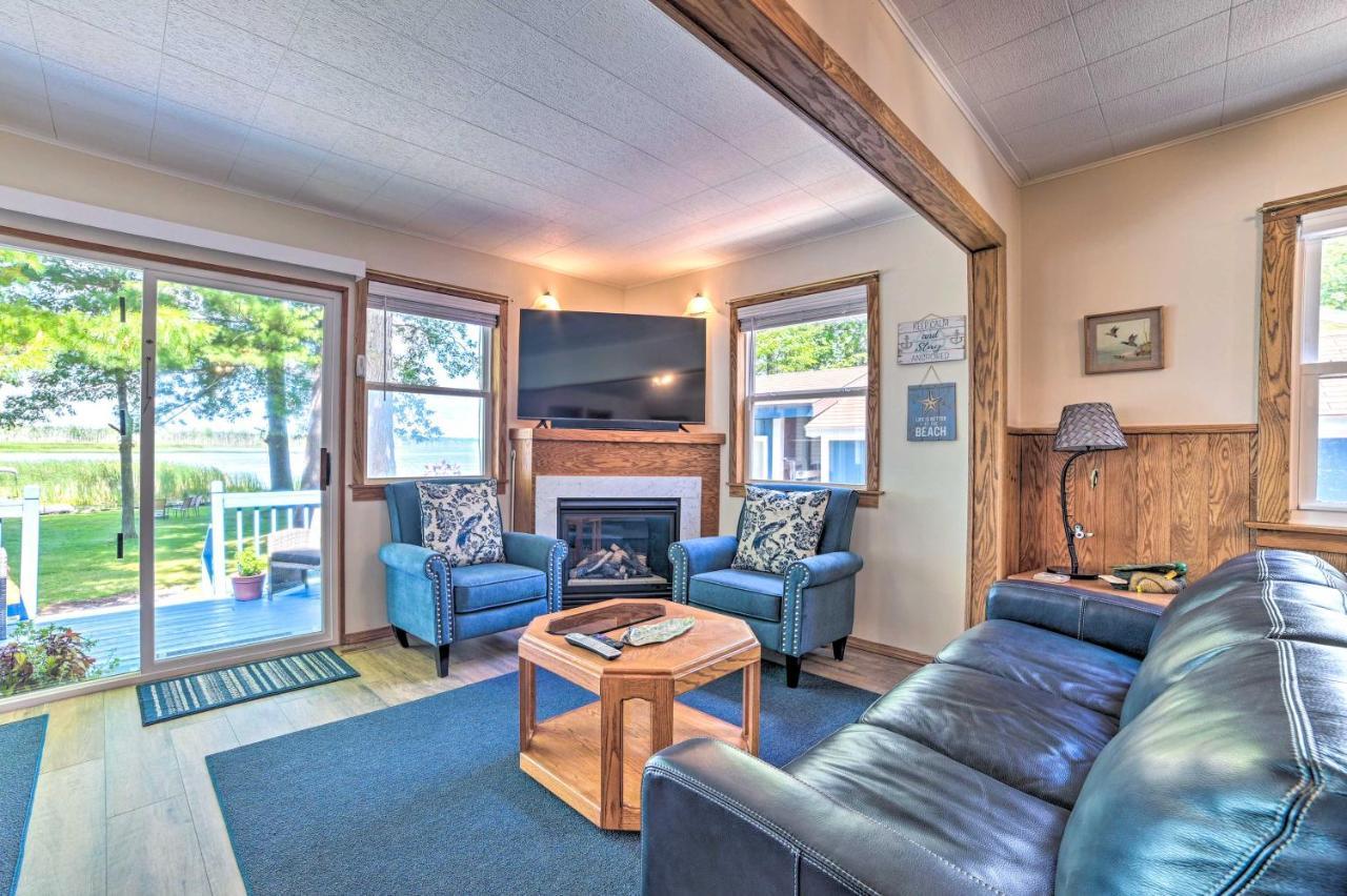 East Tawas Lakefront Getaway With Kayaks And Deck 외부 사진