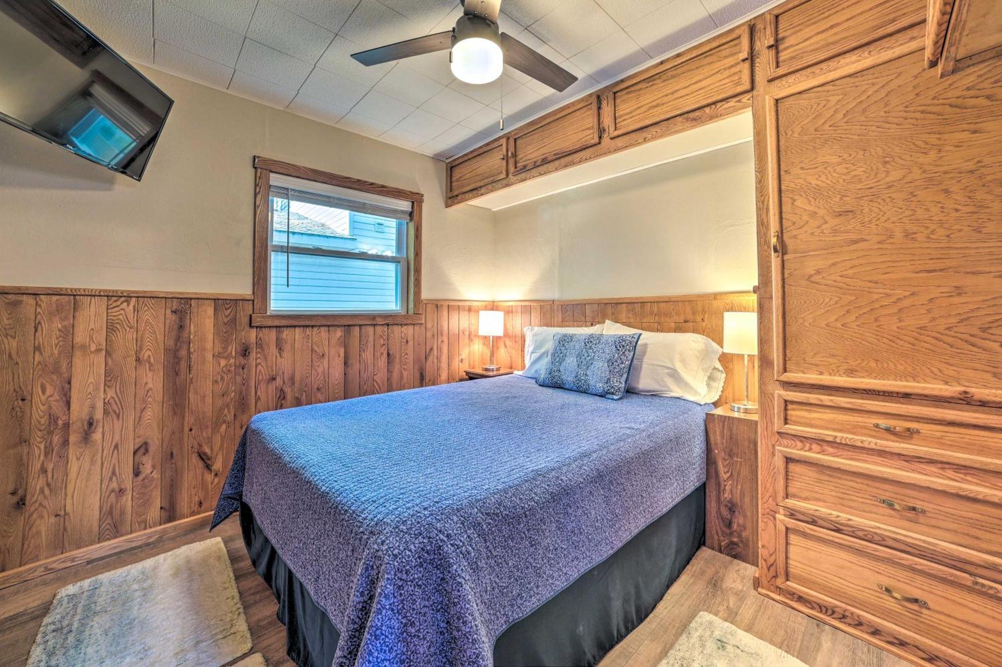 East Tawas Lakefront Getaway With Kayaks And Deck 외부 사진