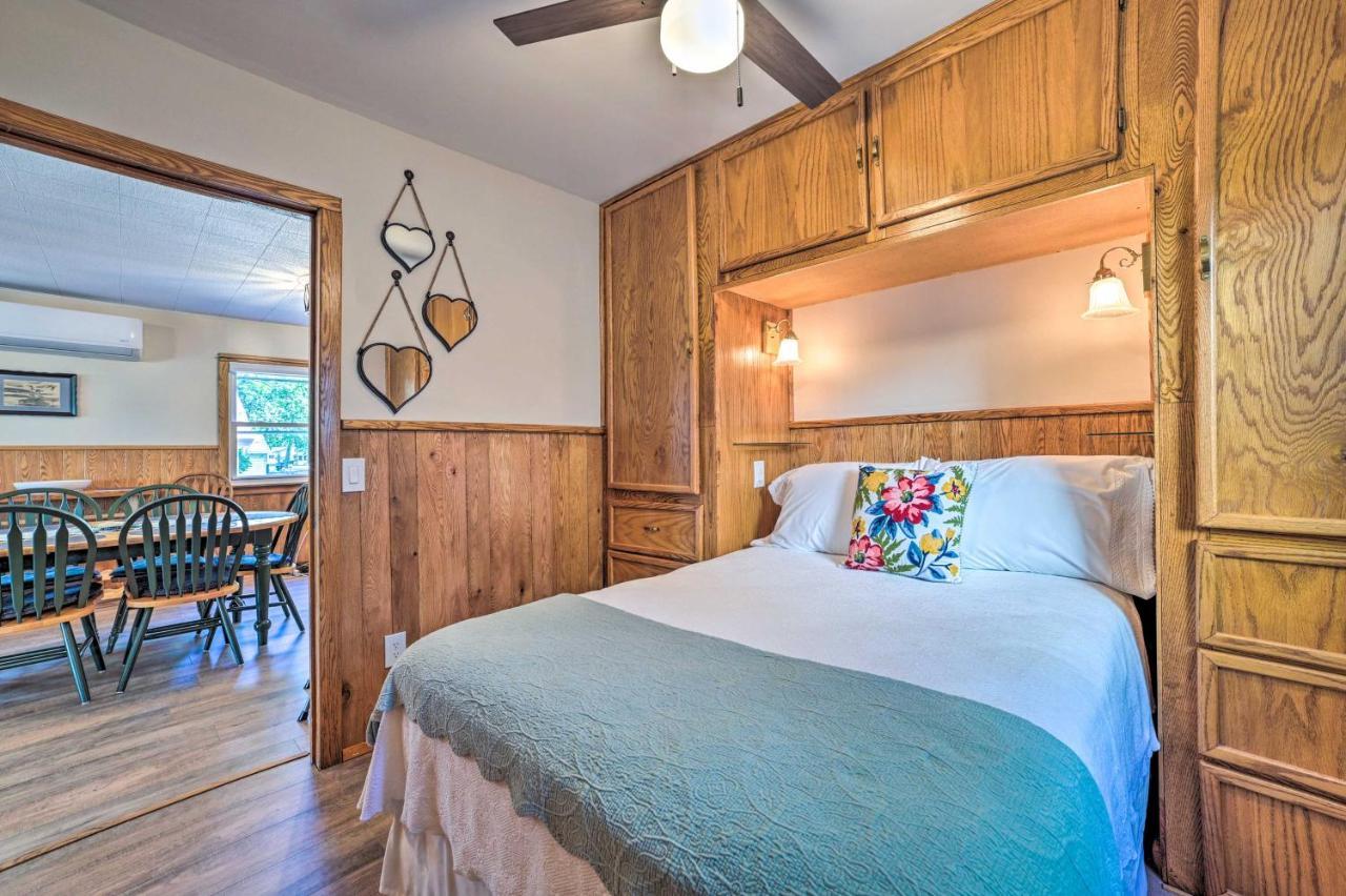 East Tawas Lakefront Getaway With Kayaks And Deck 외부 사진